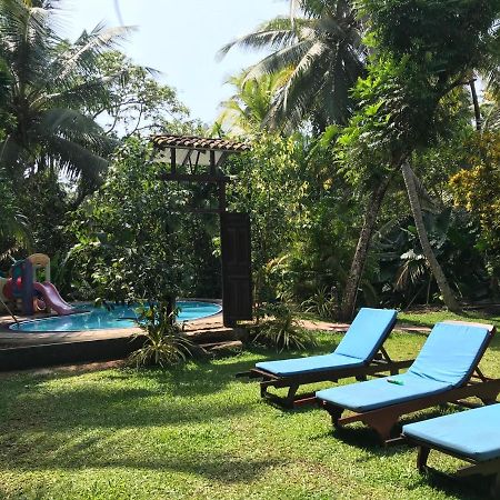 Manik Villa Bentota Exterior photo