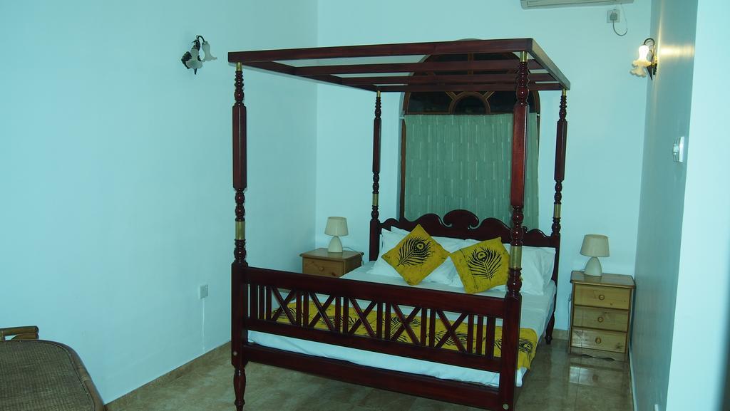Manik Villa Bentota Room photo