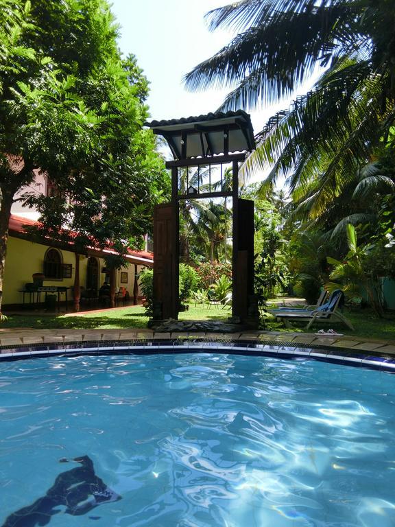 Manik Villa Bentota Exterior photo